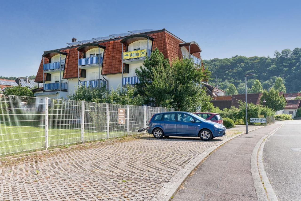 Hotel Adler Mit Gasthaus Haßmersheim Exterior foto